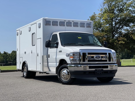 REMOUNTED 2023 FORD E450 TYPE III AMBULANCE TRUCK #$vid