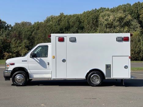 REMOUNTED 2023 FORD E350 TYPE III AMBULANCE TRUCK #$vid
