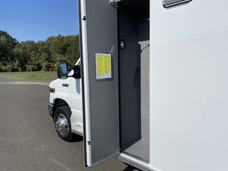 REMOUNTED 2023 FORD E350 TYPE III AMBULANCE TRUCK #$vid