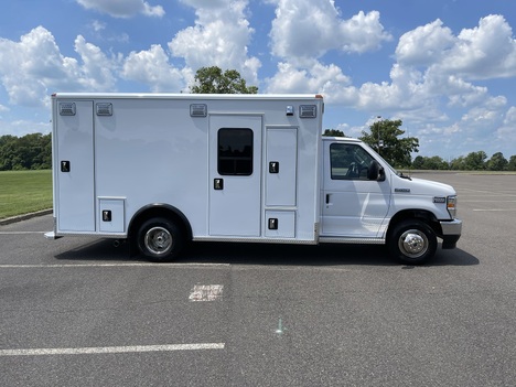 REMOUNTED 2023 FORD E450 TYPE III AMBULANCE TRUCK #$vid