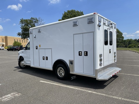 REMOUNTED 2023 FORD E450 TYPE III AMBULANCE TRUCK #$vid