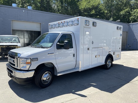 REMOUNTED 2023 FORD E450 TYPE III AMBULANCE TRUCK #$vid