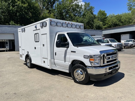 REMOUNTED 2023 FORD E450 TYPE III AMBULANCE TRUCK #$vid