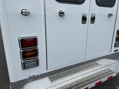 REMOUNTED 2023 FORD E350 TYPE III AMBULANCE TRUCK #$vid