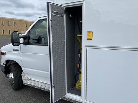 REMOUNTED 2023 FORD E350 TYPE III AMBULANCE TRUCK #$vid