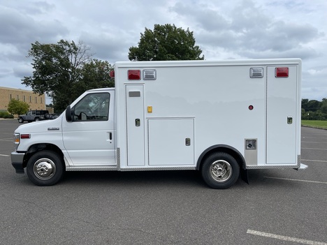 REMOUNTED 2023 FORD E350 TYPE III AMBULANCE TRUCK #$vid