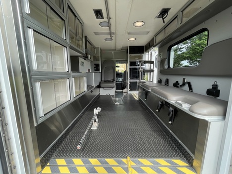 REMOUNTED 2023 FORD E350 TYPE III AMBULANCE TRUCK #$vid
