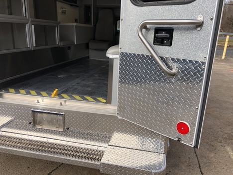 REMOUNTED 2023 FORD F350 TYPE I AMBULANCE TRUCK #$vid