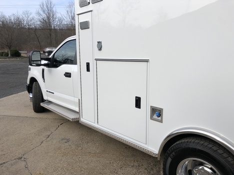 REMOUNTED 2023 FORD F350 TYPE I AMBULANCE TRUCK #$vid