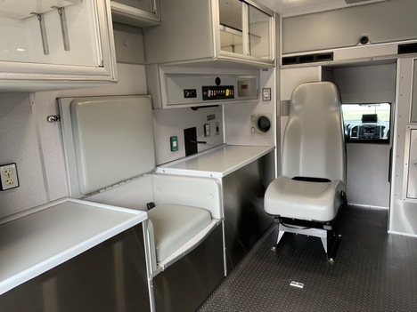 REMOUNTED 2023 FORD F350 TYPE I AMBULANCE TRUCK #$vid