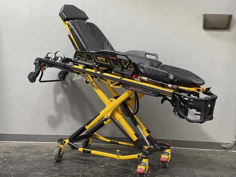 USED STRYKER 6506 STRETCHER TRUCK #$vid