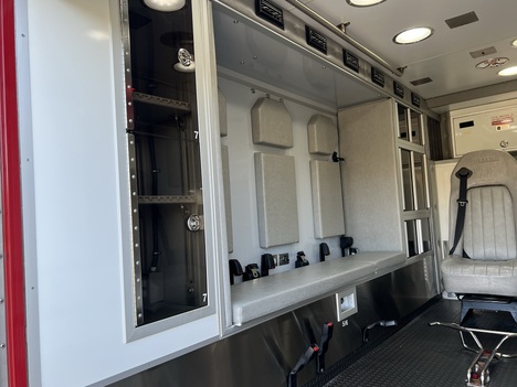 USED 2015 FORD F450 4X4 TYPE I AMBULANCE TRUCK #$vid