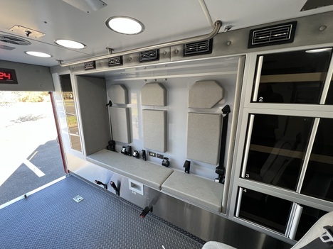 USED 2015 FORD F450 4X4 TYPE I AMBULANCE TRUCK #$vid