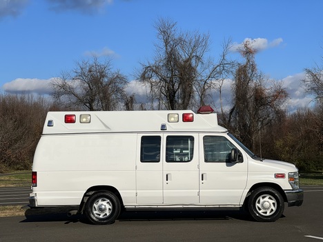 USED 2009 FORD E350 TYPE II AMBULANCE TRUCK #$vid