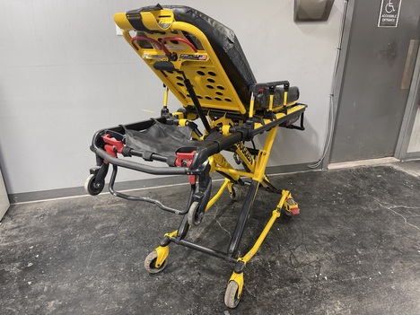 USED STRYKER 6500 STRETCHER TRUCK #$vid
