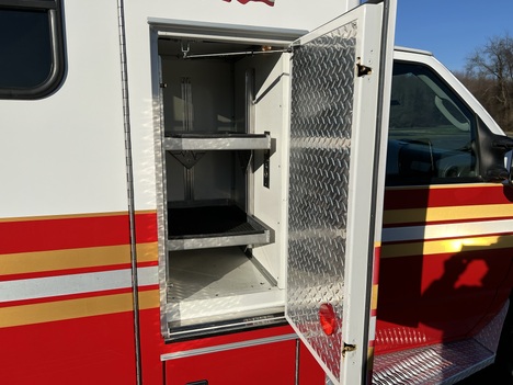 USED 2006 FORD E450 TYPE III AMBULANCE TRUCK #$vid