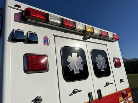 USED 2006 FORD E450 TYPE III AMBULANCE TRUCK #$vid