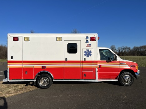 USED 2006 FORD E450 TYPE III AMBULANCE TRUCK #$vid