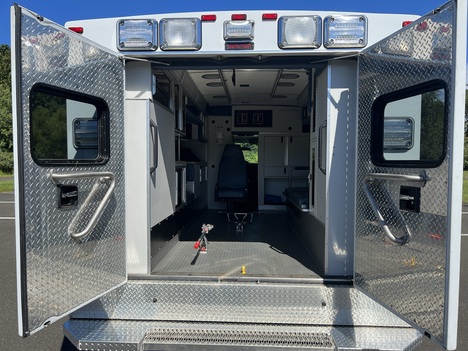 USED 2012 FORD E450 TYPE III AMBULANCE TRUCK #$vid