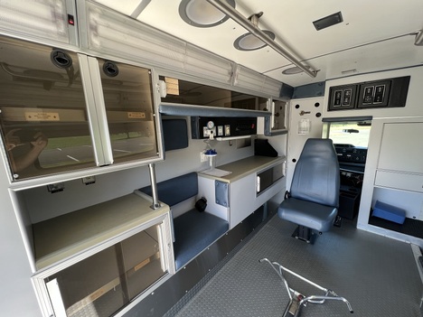 USED 2012 FORD E450 TYPE III AMBULANCE TRUCK #$vid