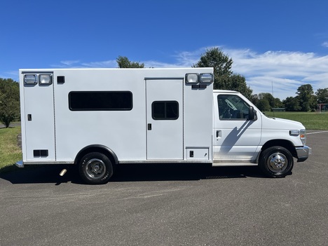 USED 2012 FORD E450 TYPE III AMBULANCE TRUCK #$vid