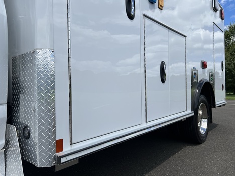 USED 2019 FORD F550 TYPE I AMBULANCE TRUCK #$vid