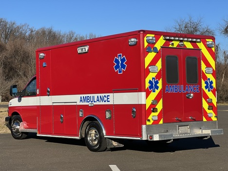 USED 2016 CHEVROLET G4500 TYPE III AMBULANCE TRUCK #$vid