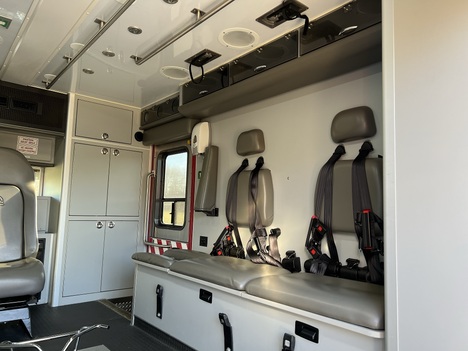 USED 2016 CHEVROLET G4500 TYPE III AMBULANCE TRUCK #$vid