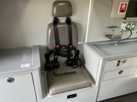 USED 2016 CHEVROLET G4500 TYPE III AMBULANCE TRUCK #$vid