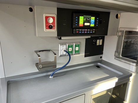USED 2016 CHEVROLET G4500 TYPE III AMBULANCE TRUCK #$vid