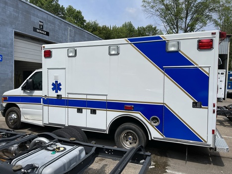 USED 2006 FORD E450 TYPE III AMBULANCE TRUCK #$vid