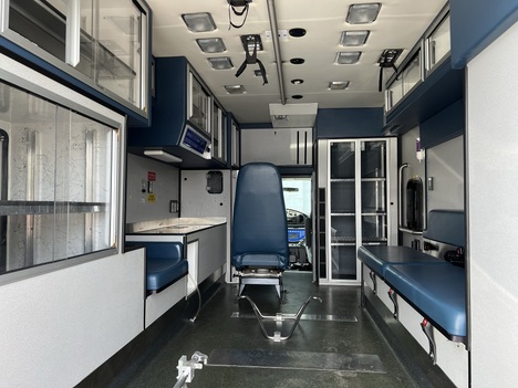 USED 2006 FORD E450 TYPE III AMBULANCE TRUCK #$vid