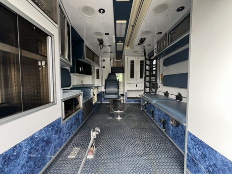 USED 2016 CHEVROLET G4500 TYPE III AMBULANCE TRUCK #$vid