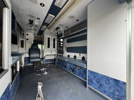 USED 2016 CHEVROLET G4500 TYPE III AMBULANCE TRUCK #$vid