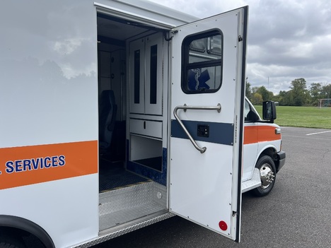 USED 2016 CHEVROLET G4500 TYPE III AMBULANCE TRUCK #$vid