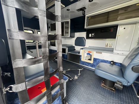 USED 2016 CHEVROLET G4500 TYPE III AMBULANCE TRUCK #$vid