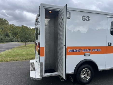 USED 2016 CHEVROLET G4500 TYPE III AMBULANCE TRUCK #$vid