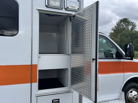 USED 2016 CHEVROLET G4500 TYPE III AMBULANCE TRUCK #$vid