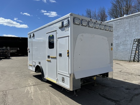 REMOUNTED 2018 FORD E450 TYPE III AMBULANCE TRUCK #$vid