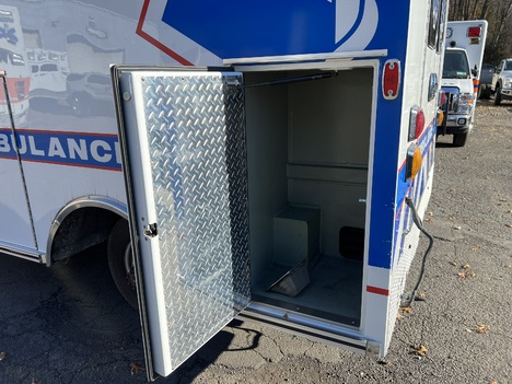 REMOUNTED FORD E450 TYPE III AMBULANCE TRUCK #$vid