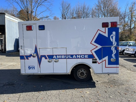 REMOUNTED FORD E450 TYPE III AMBULANCE TRUCK #$vid