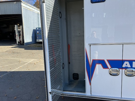 REMOUNTED FORD E450 TYPE III AMBULANCE TRUCK #$vid