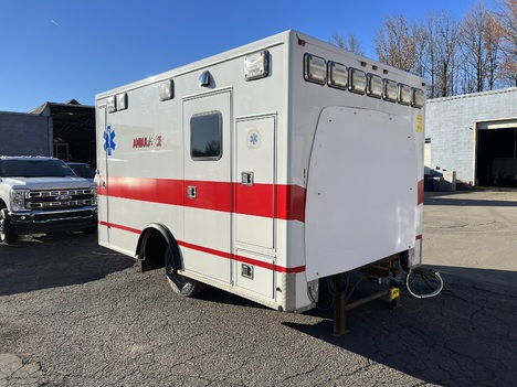 REMOUNTED FORD E350 TYPE III AMBULANCE TRUCK #$vid