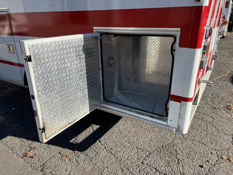 REMOUNTED FORD E350 TYPE III AMBULANCE TRUCK #$vid