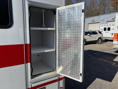 REMOUNTED FORD E350 TYPE III AMBULANCE TRUCK #$vid