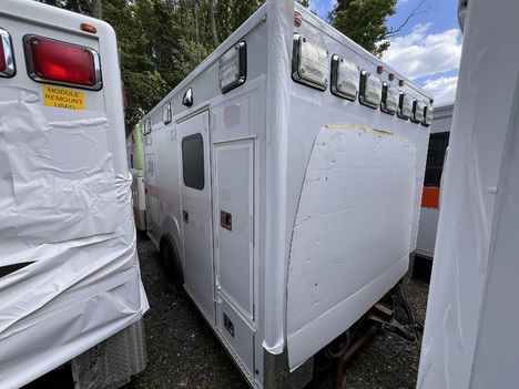 REMOUNTED FORD E350 TYPE III AMBULANCE TRUCK #$vid