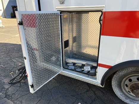 REMOUNTED FORD E350 TYPE III AMBULANCE TRUCK #$vid