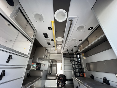 REMOUNTED 2016 FORD E350 TYPE III AMBULANCE TRUCK #$vid