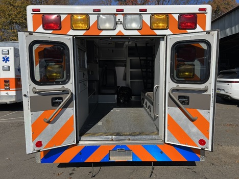 REMOUNTED 2016 FORD E350 TYPE III AMBULANCE TRUCK #$vid
