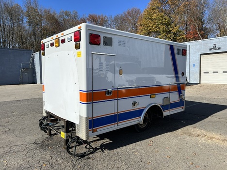 REMOUNTED 2016 FORD E350 TYPE III AMBULANCE TRUCK #$vid